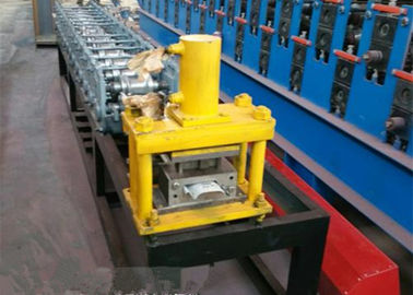 Chiny Maszyna do formowania drzwiczek bramy o długości 5,5 m z 8 - 15 m / min dostawca